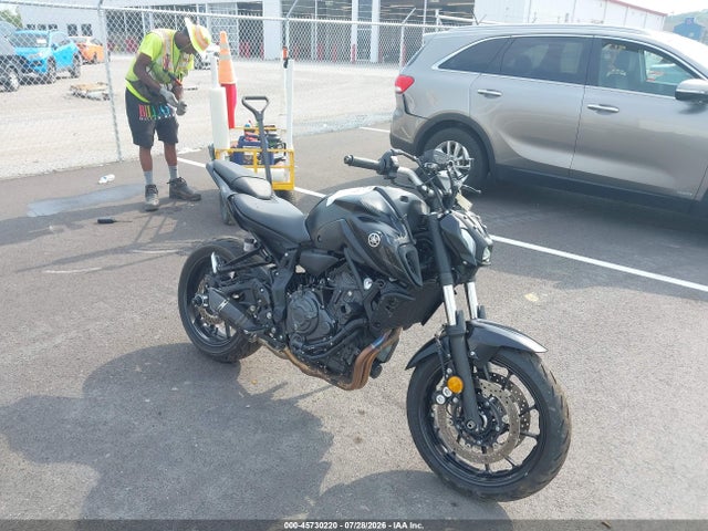 Yamaha MT07 2024 JYARM32E1RA011985 Image 8