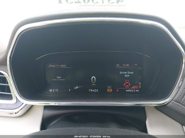 45730231 :رقم المزاد ، 1LN6L9SK8H5608377 vin ، 2017 Lincoln Continental Select مزاد بيع