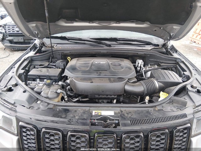Продажа на аукционе авто 2017 Jeep Grand Cherokee 75th Anniversary Edition, vin: 1C4RJFAG5HC688588, номер лота: 45730253