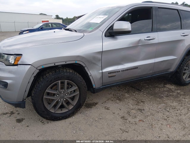 Продажа на аукционе авто 2017 Jeep Grand Cherokee 75th Anniversary Edition, vin: 1C4RJFAG5HC688588, номер лота: 45730253