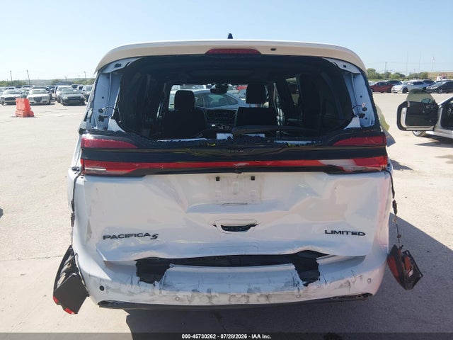 Chrysler Pacifica Limited 2025 2C4RC1GG8SR561546 Image 16