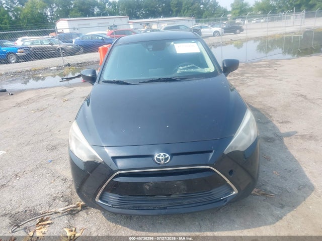 3MYDLBYV2HY156113 Toyota YARIS IA