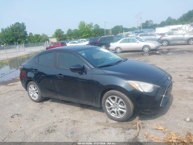 3MYDLBYV2HY156113 Toyota YARIS IA