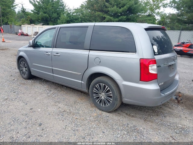 2014 Chrysler Town & Country S მანქანა იყიდება აუქციონზე, vin: 2C4RC1HG6ER174464, აუქციონის ნომერი: 45730303