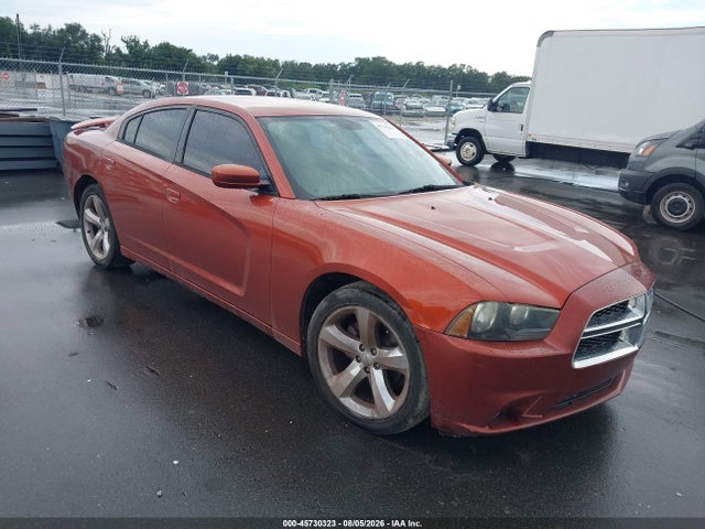 2013 Dodge Charger Sxt Plus მანქანა იყიდება აუქციონზე, vin: 2C3CDXHG2DH575735, აუქციონის ნომერი: 45730323