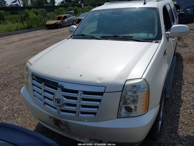 45730392 :رقم المزاد ، 1GYUKJEF7AR107021 vin ، 2010 Cadillac Escalade Esv Premium مزاد بيع
