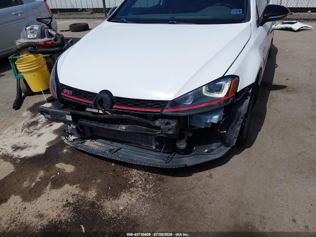 2015 Volkswagen Golf Gti 2.0t Se 2-door მანქანა იყიდება აუქციონზე, vin: 3VWTT7AU4FM084258, აუქციონის ნომერი: 45730409
