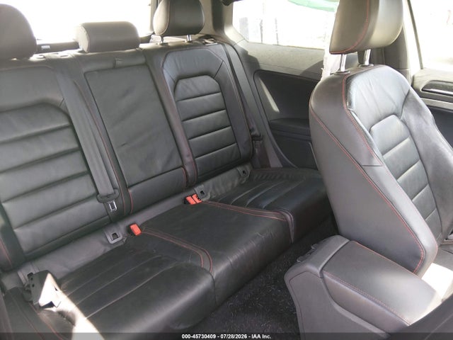 2015 Volkswagen Golf Gti 2.0t Se 2-door მანქანა იყიდება აუქციონზე, vin: 3VWTT7AU4FM084258, აუქციონის ნომერი: 45730409