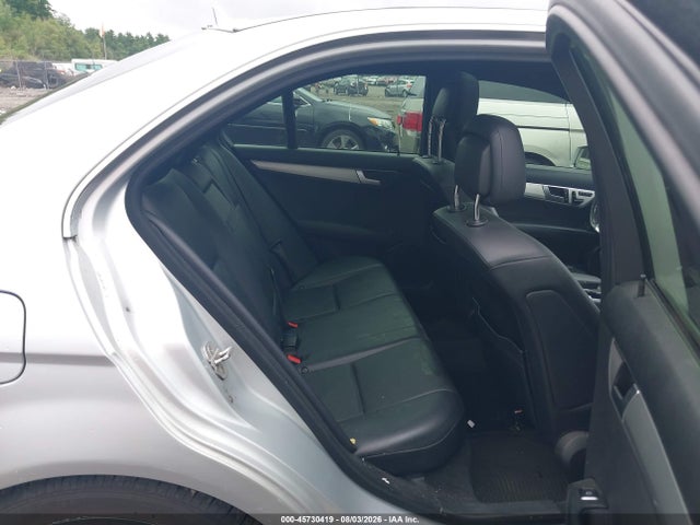 WDDGF8AB2EG231854 Mercedes-Benz C 300 Sport 4matic