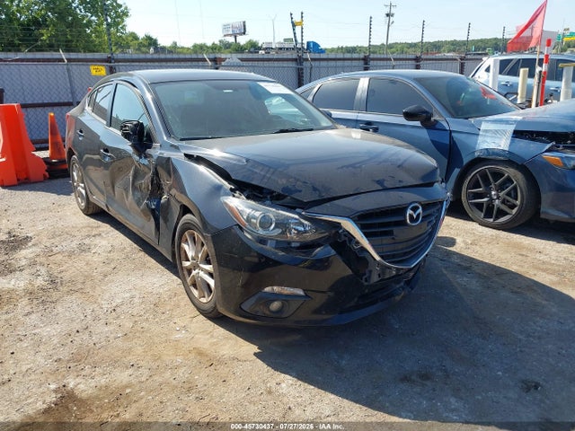 Продажа на аукционе авто 2015 Mazda Mazda3 I Touring, vin: 3MZBM1V70FM232772, номер лота: 45730437