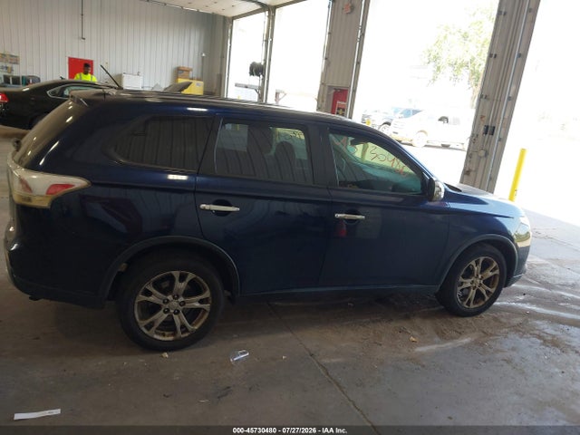 Продажа на аукционе авто 2015 Mitsubishi Outlander Se, vin: JA4AZ3A35FZ001602, номер лота: 45730480