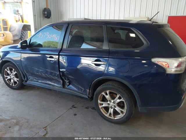 Продажа на аукционе авто 2015 Mitsubishi Outlander Se, vin: JA4AZ3A35FZ001602, номер лота: 45730480