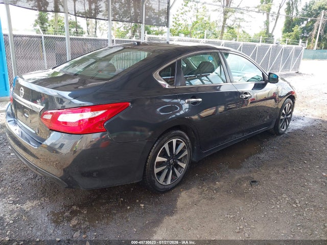 45730523 :رقم المزاد ، 1N4AL3AP9JC243854 vin ، 2018 Nissan Altima 2.5 Sv مزاد بيع