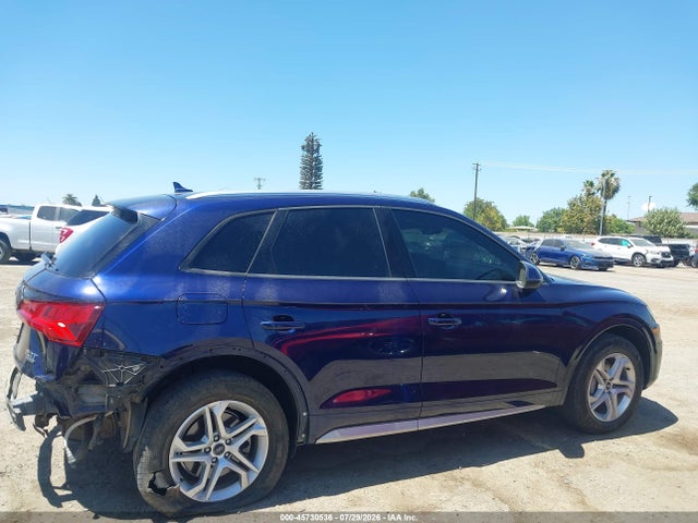 WA1ANAFY4J2017425 Audi Q5 2.0t Premium/2.0t Tech Premium