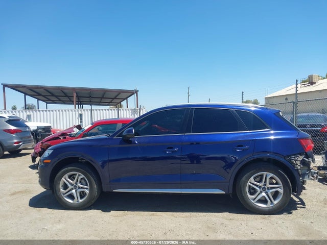 WA1ANAFY4J2017425 Audi Q5 2.0t Premium/2.0t Tech Premium