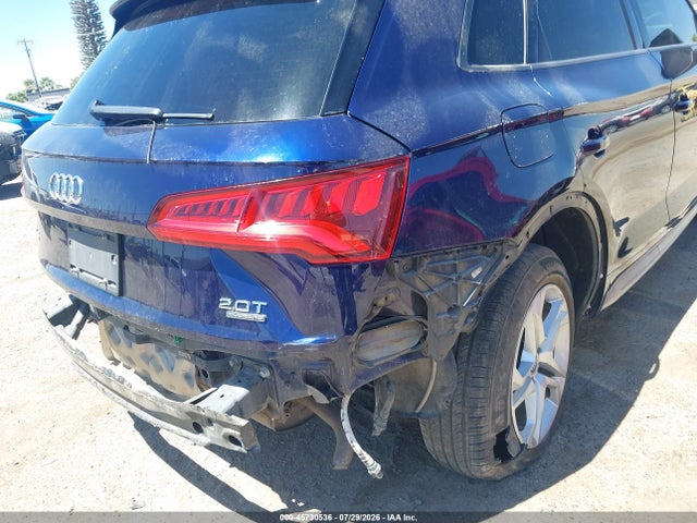 WA1ANAFY4J2017425 Audi Q5 2.0t Premium/2.0t Tech Premium