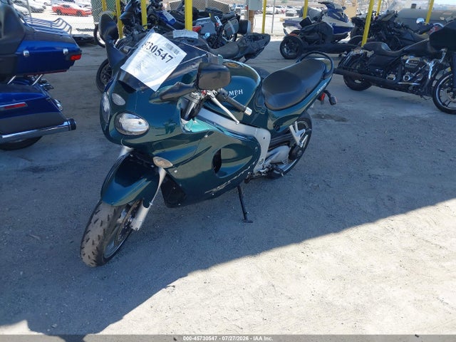 45730547 :رقم المزاد ، SMT600FM21J115927 vin ، 2001 Triumph Motorcycle Sprint St مزاد بيع