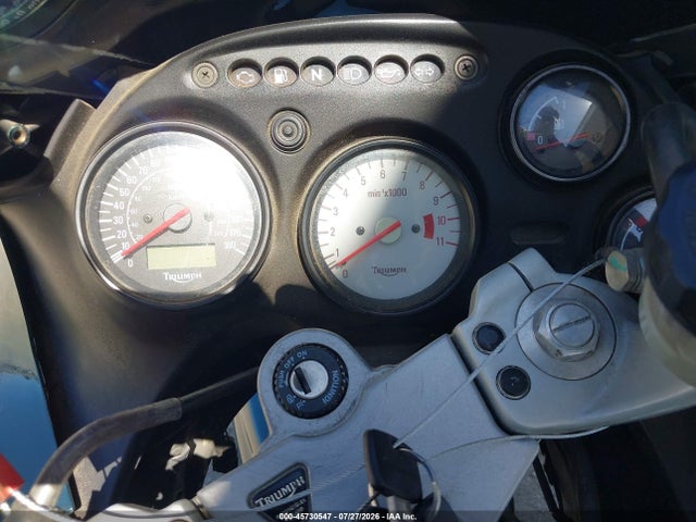 45730547 :رقم المزاد ، SMT600FM21J115927 vin ، 2001 Triumph Motorcycle Sprint St مزاد بيع