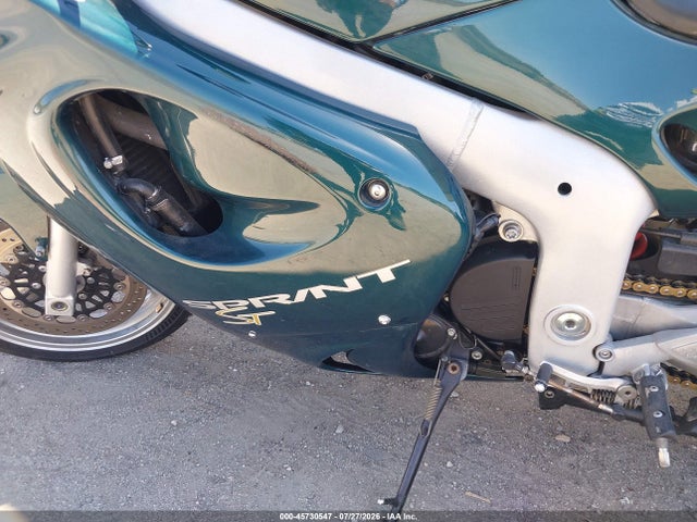 45730547 :رقم المزاد ، SMT600FM21J115927 vin ، 2001 Triumph Motorcycle Sprint St مزاد بيع
