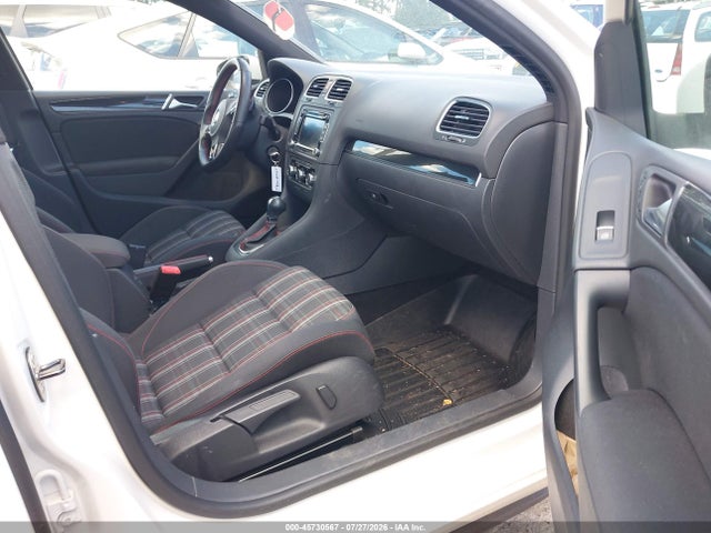 2010 Volkswagen Gti 4-door მანქანა იყიდება აუქციონზე, vin: WVWHD7AJ3AW404917, აუქციონის ნომერი: 45730567