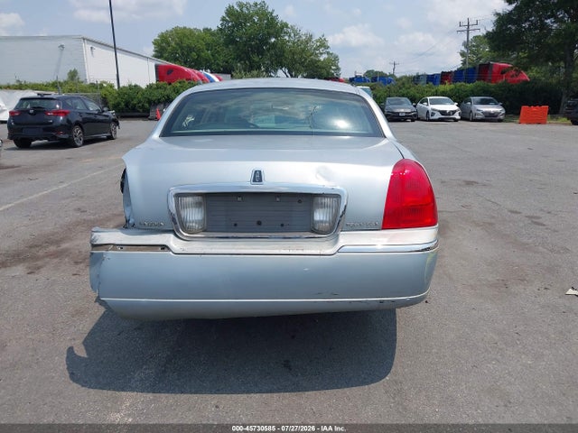 Продажа на аукционе авто 2006 Lincoln Town Car Signature Limited, vin: 1LNHM82V86Y636041, номер лота: 45730585
