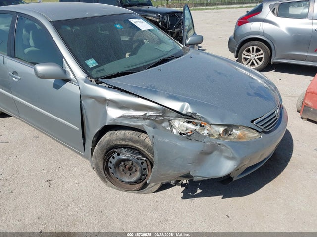2005 Toyota Camry Le მანქანა იყიდება აუქციონზე, vin: 4T1BE30KX5U598526, აუქციონის ნომერი: 45730625