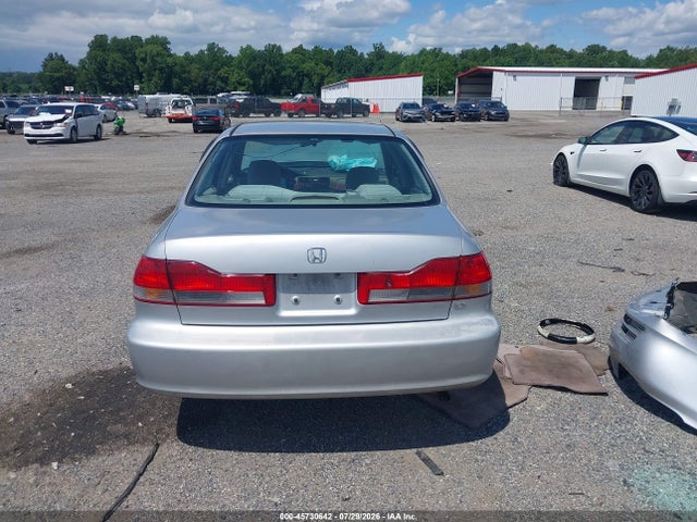 45730642 :رقم المزاد ، 1HGCG66522A168056 vin ، 2002 Honda Accord 2.3 Lx مزاد بيع