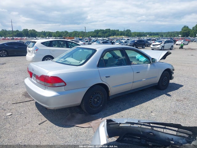 45730642 :رقم المزاد ، 1HGCG66522A168056 vin ، 2002 Honda Accord 2.3 Lx مزاد بيع