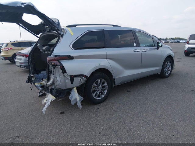 Продажа на аукционе авто 2024 Toyota Sienna Xle, vin: 5TDYSKFC0RS149738, номер лота: 45730657