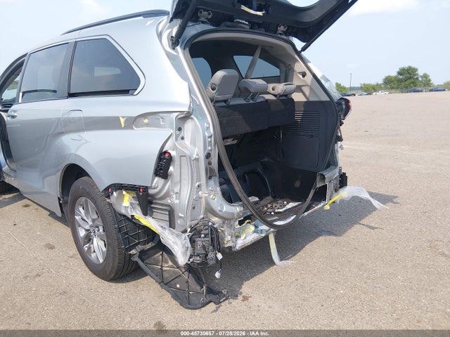 Продажа на аукционе авто 2024 Toyota Sienna Xle, vin: 5TDYSKFC0RS149738, номер лота: 45730657