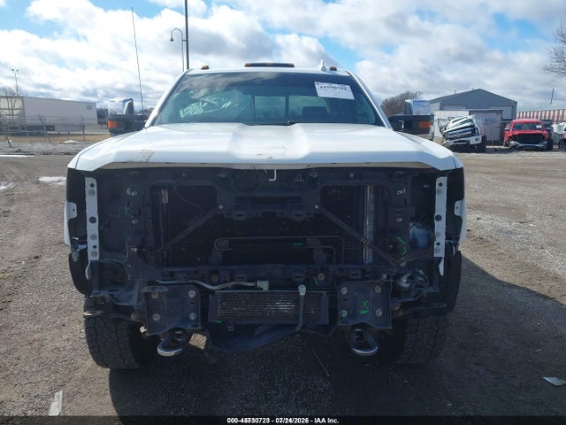 2015 Chevrolet Silverado 3500hd High Country მანქანა იყიდება აუქციონზე, vin: 1GC4K1E88FF605521, აუქციონის ნომერი: 45730723