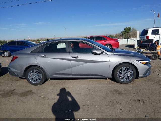 Hyundai ELANTRA SEL 2024 KMHLM4DG2RU692327 Image 12
