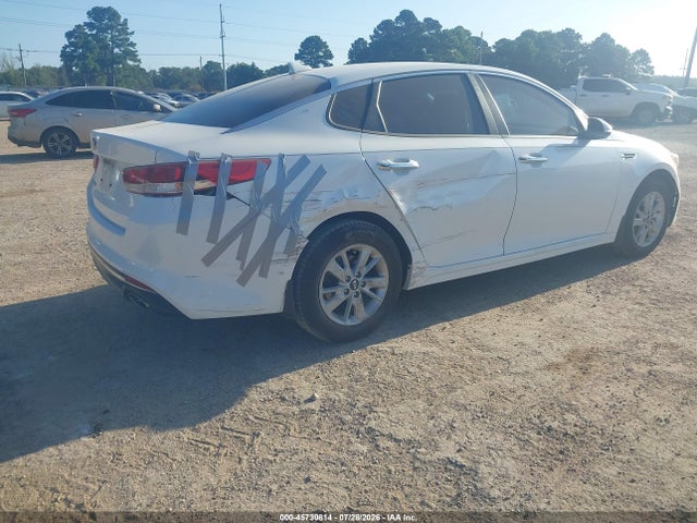 45730814 :رقم المزاد ، KNAGT4L34H5137893 vin ، 2017 Kia Optima Lx مزاد بيع