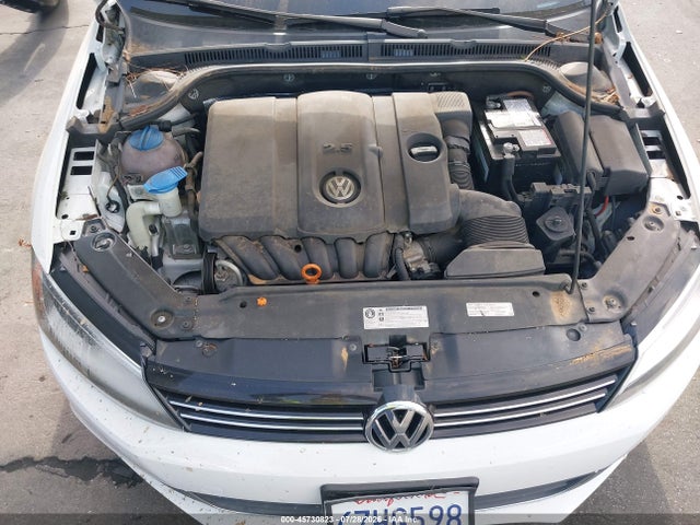 Продажа на аукционе авто 2013 Volkswagen Jetta 2.5l Se, vin: 3VWDP7AJ6DM253627, номер лота: 45730823