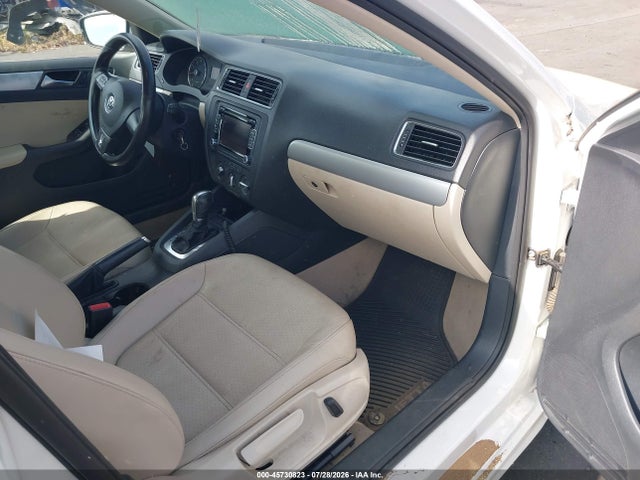 Продажа на аукционе авто 2013 Volkswagen Jetta 2.5l Se, vin: 3VWDP7AJ6DM253627, номер лота: 45730823