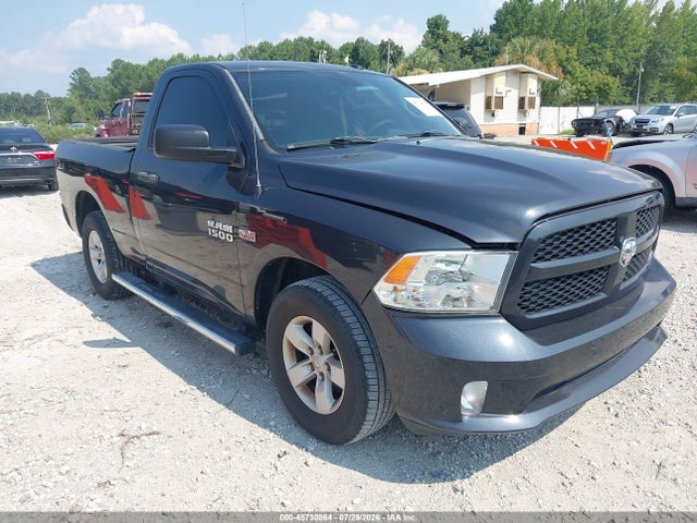 45730864 :رقم المزاد ، 3C6JR6AT7HG572879 vin ، 2017 Ram 1500 Express  4x2 6'4 Box مزاد بيع