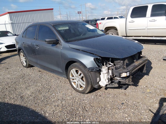 45730934 :رقم المزاد ، 3VW167AJ9JM232563 vin ، 2018 Volkswagen Jetta 1.4t S مزاد بيع
