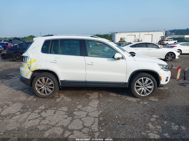 WVGBV7AX6FW116013 Volkswagen TIGUAN SE