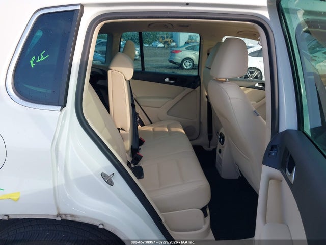 WVGBV7AX6FW116013 Volkswagen TIGUAN SE