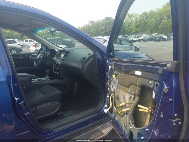 Продаж на аукціоні авто 2018 Nissan Pathfinder S, vin: 5N1DR2MN2JC612608, номер лоту: 45730997