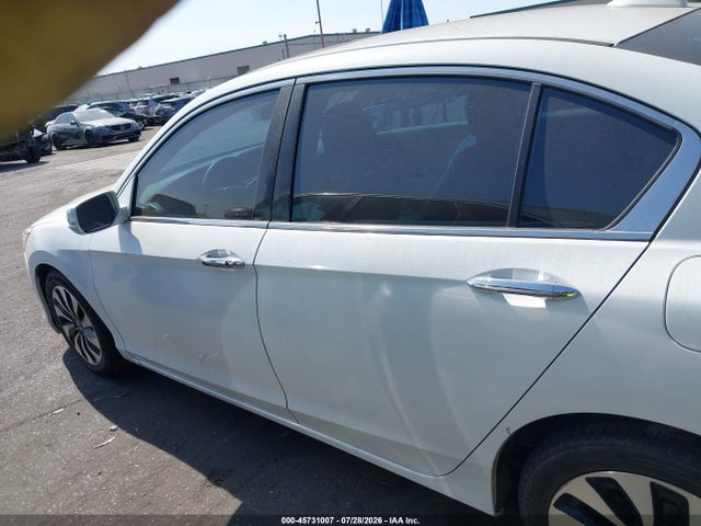 1HGCR6F73FA003229 Honda Accord Hybrid Touring