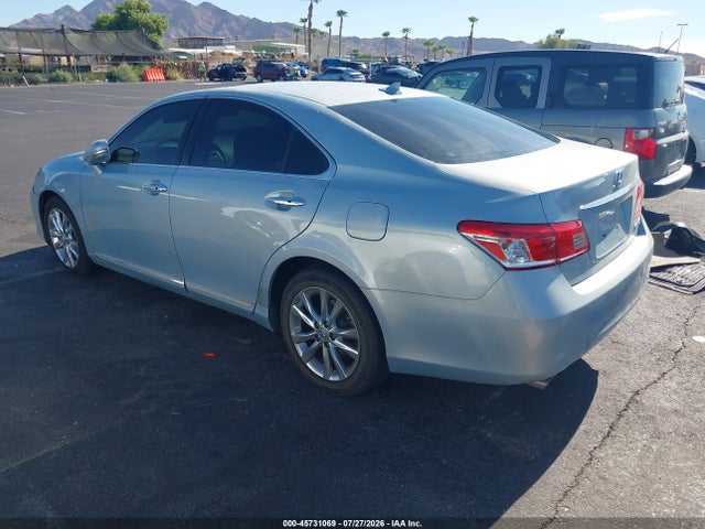 45731069 :رقم المزاد ، JTHBK1EG9B2433756 vin ، 2011 Lexus Es 350 مزاد بيع