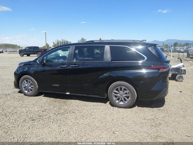 Toyota SIENNA XLE 2026 5TDYRKEC8TS313337 Image 15