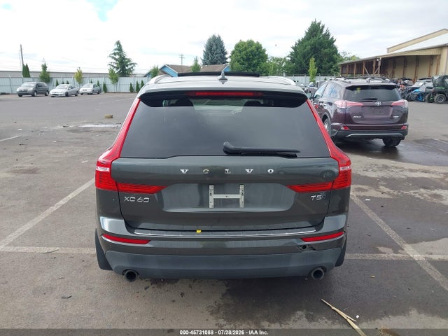 Volvo Xc60 T5 Momentum 2018 LYV102RK7JB106485 Image 15