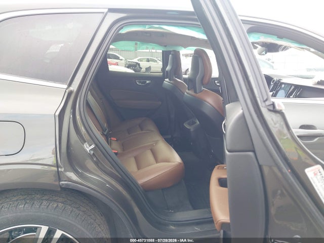 Volvo Xc60 T5 Momentum 2018 LYV102RK7JB106485 Image 8