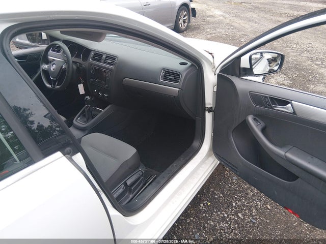 Продажа на аукционе авто 2017 Volkswagen Jetta 1.4t S, vin: 3VW167AJ5HM364813, номер лота: 45731106