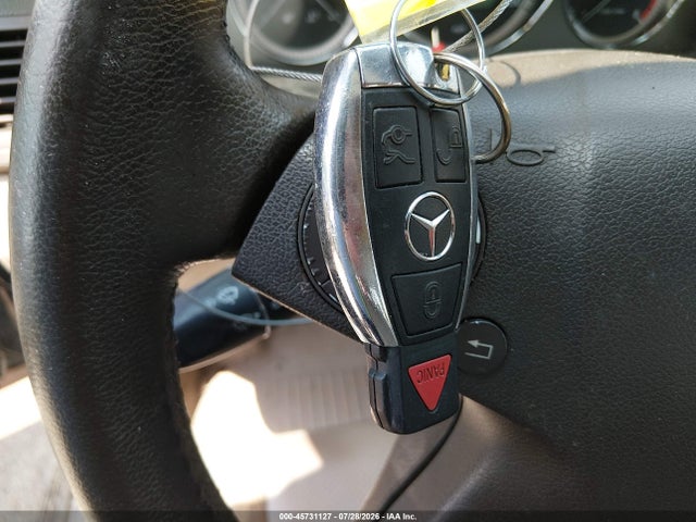 45731127 :رقم المزاد ، WDDGF5EBXBR158774 vin ، 2011 Mercedes-benz C 300 Luxury/sport مزاد بيع