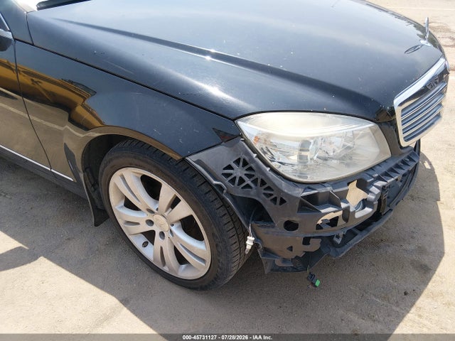 45731127 :رقم المزاد ، WDDGF5EBXBR158774 vin ، 2011 Mercedes-benz C 300 Luxury/sport مزاد بيع