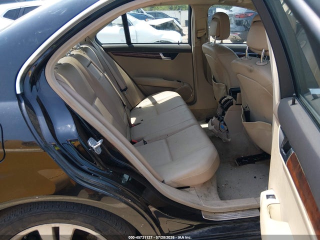 45731127 :رقم المزاد ، WDDGF5EBXBR158774 vin ، 2011 Mercedes-benz C 300 Luxury/sport مزاد بيع