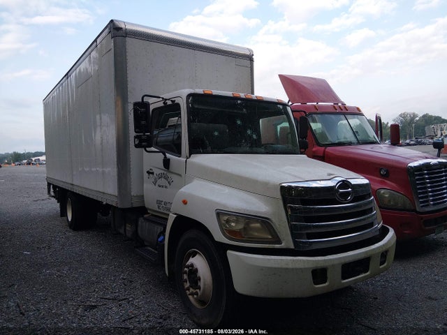 45731185 :رقم المزاد ، 5PVNJ8JT1C4S53285 vin ، 2012 Hino 268 مزاد بيع